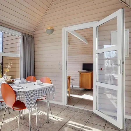Gorgeous In With Kitchen Holiday home