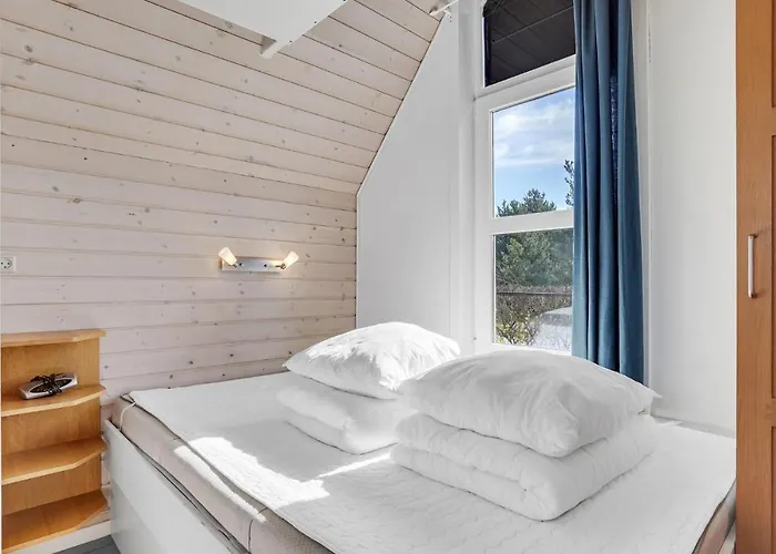 Gorgeous In With Kitchen