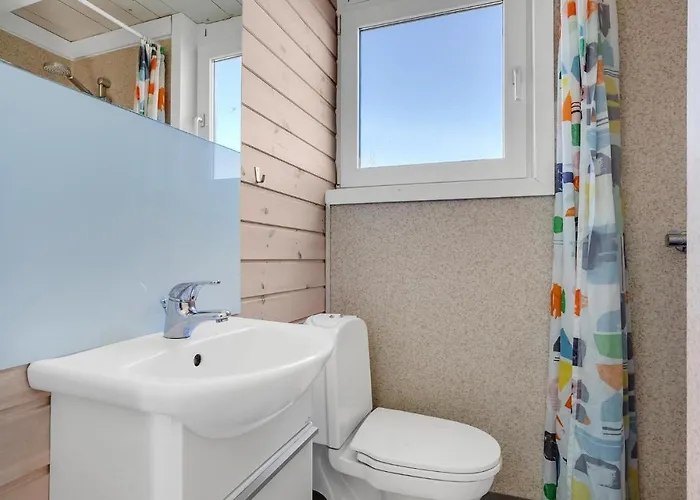 Gorgeous In With Kitchen