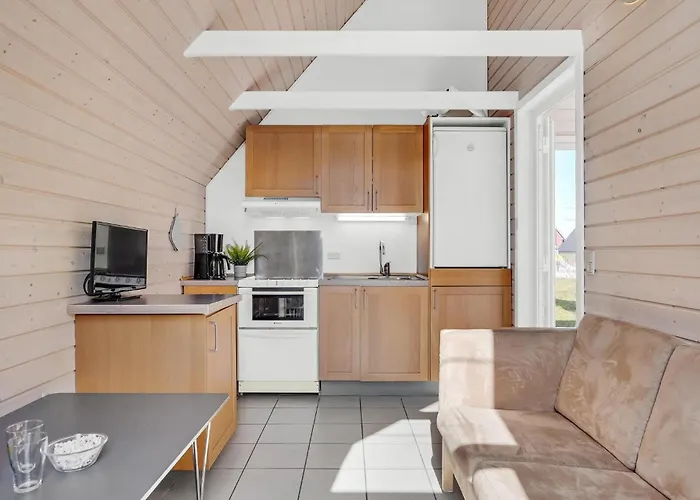 Gorgeous In With Kitchen